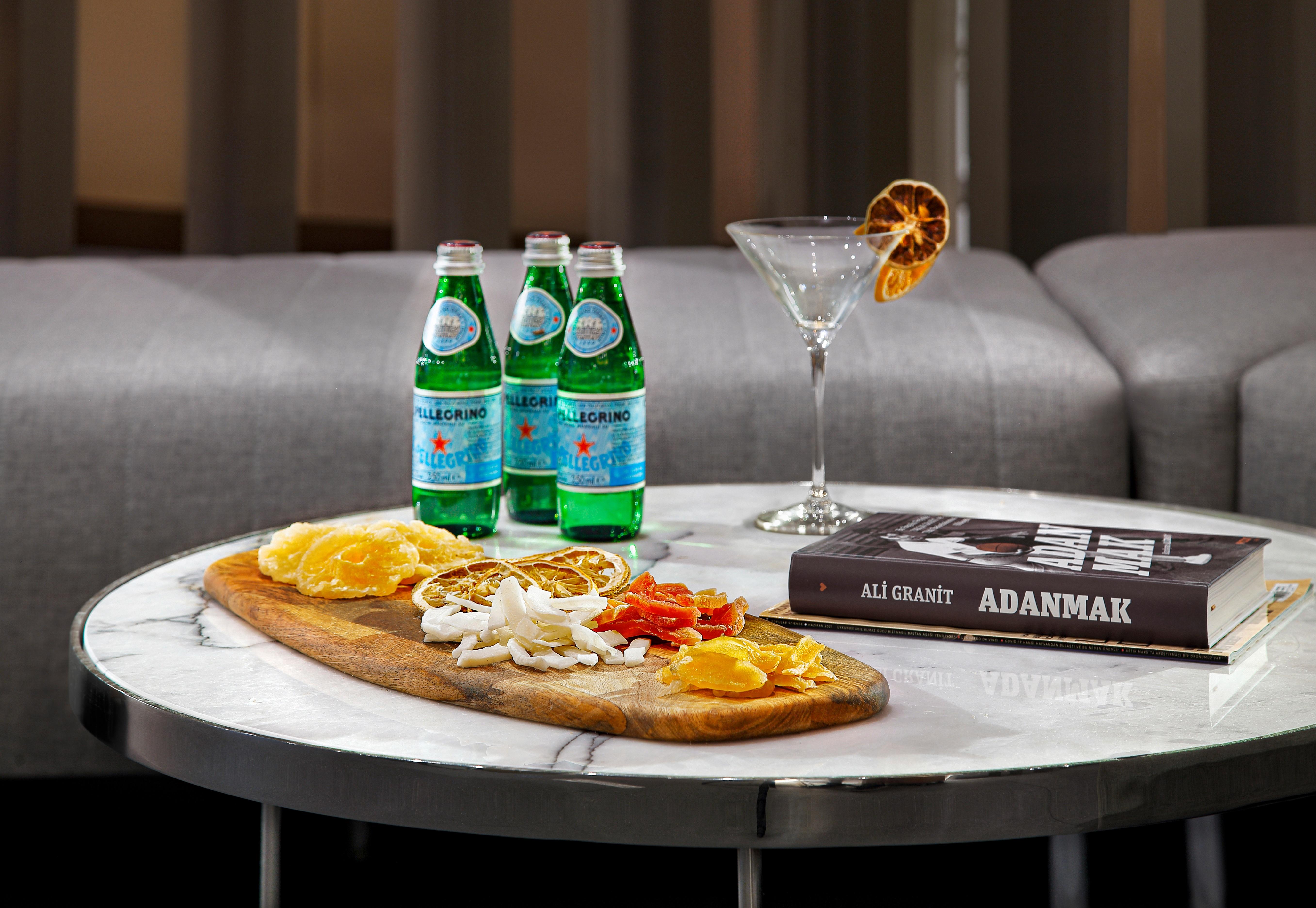 Wanda Vista Istanbul Hotel Ngoại thất bức ảnh S.PELLEGRINO