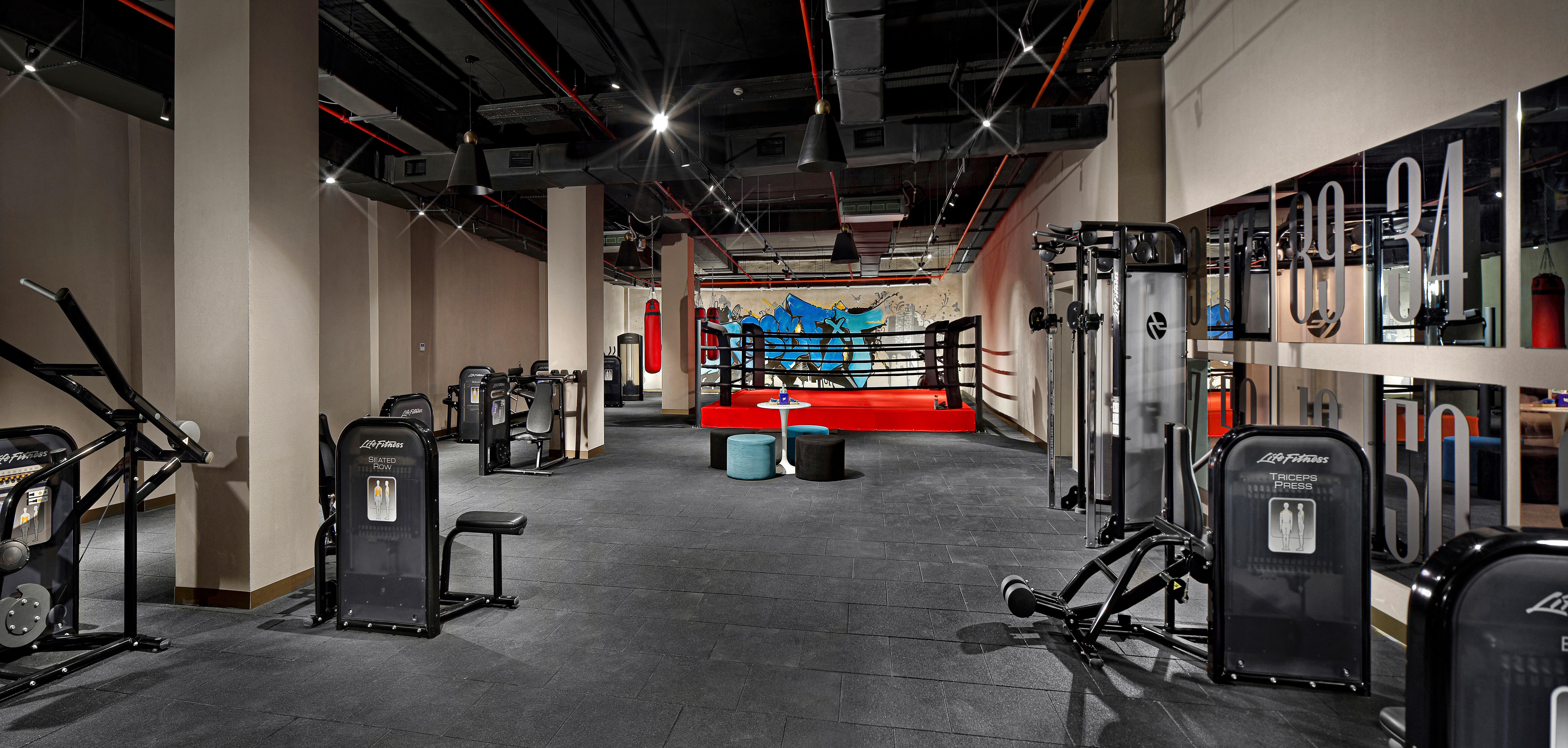 Wanda Vista Istanbul Hotel Ngoại thất bức ảnh The gym at The Standard East Village